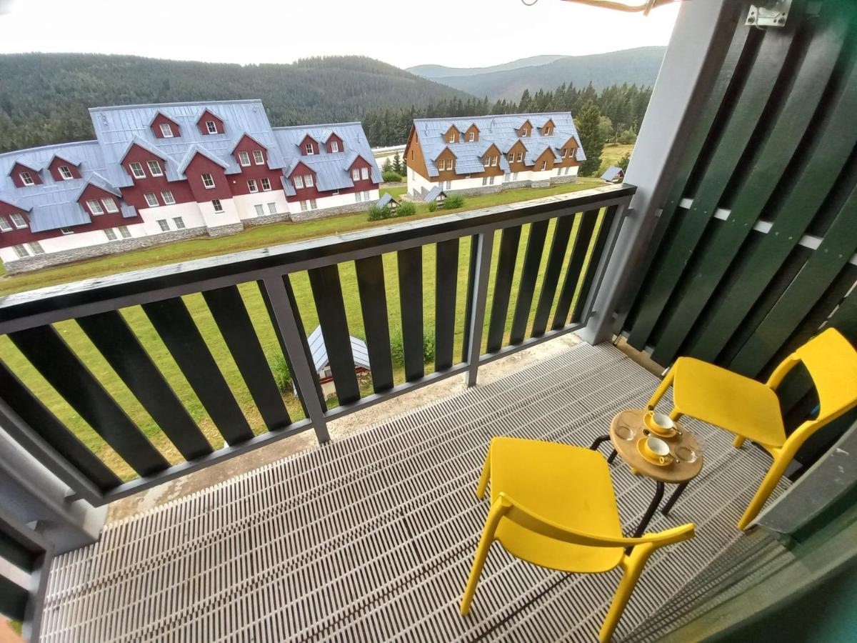 Horni Misecky Apartman E25 U Sjezdovky, Max 6 Osob Extérieur photo